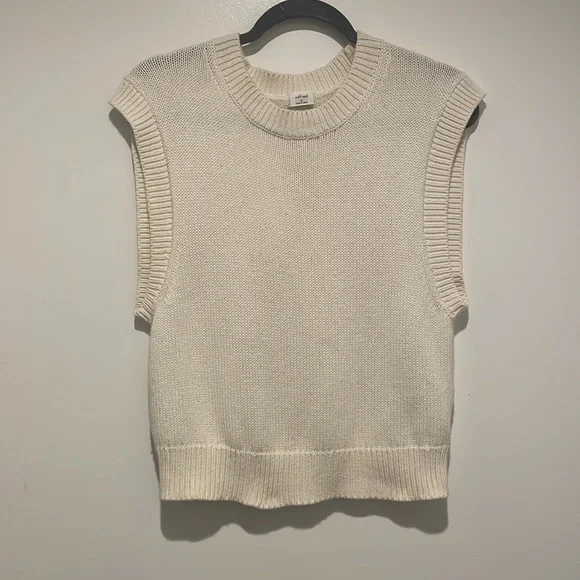 Wilfred Free Cream Sleeveless Knit Sweater Vest Sz M GUC - Picture 2 of 8